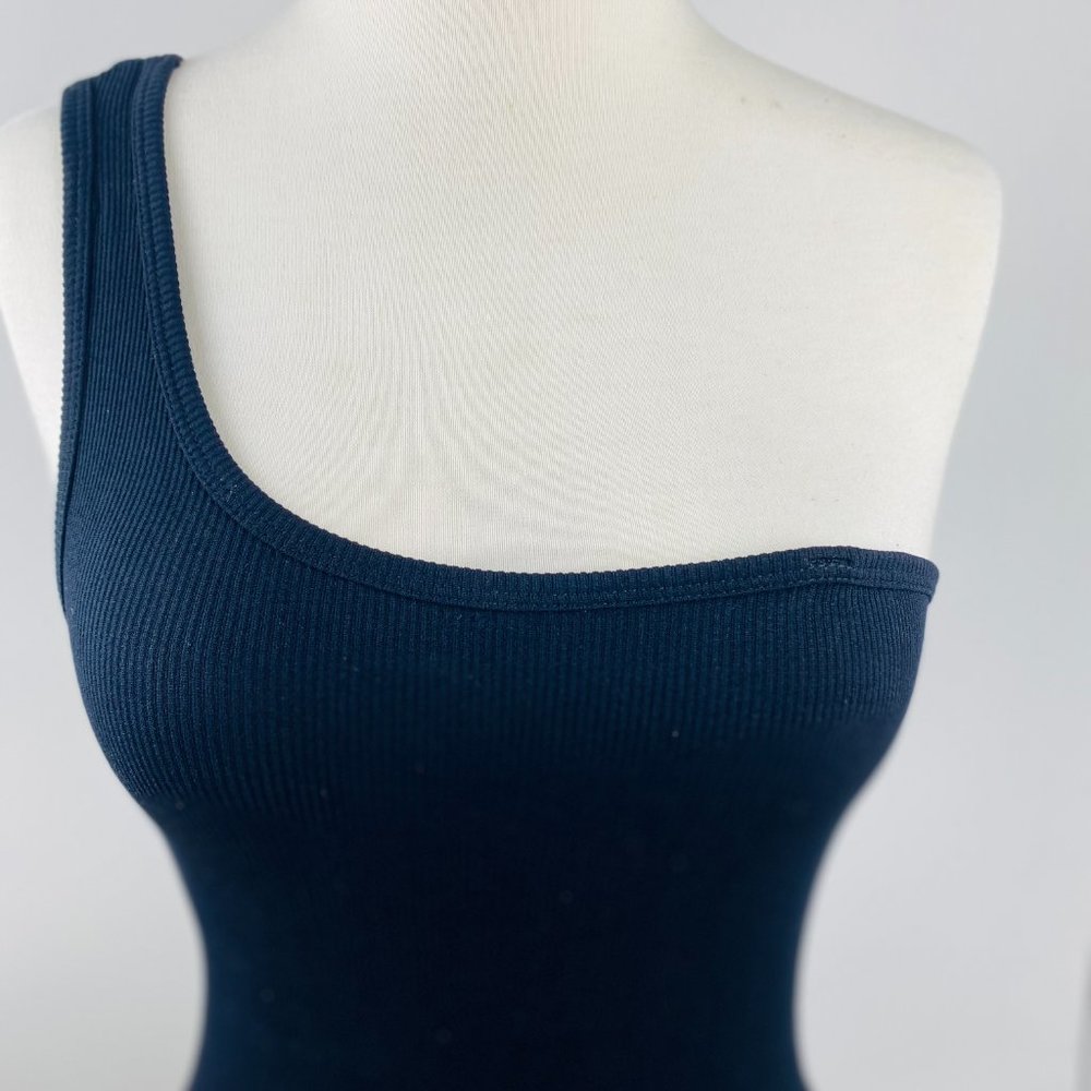 One Shoulder Bra Remove-able Strap - Picture 4 of 4